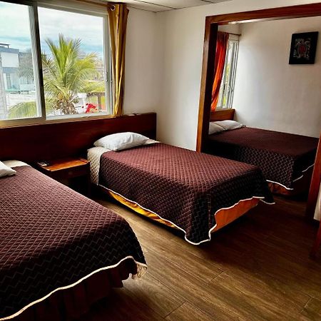 Hostal Muyuyo Puerto Ayora  Exteriér fotografie
