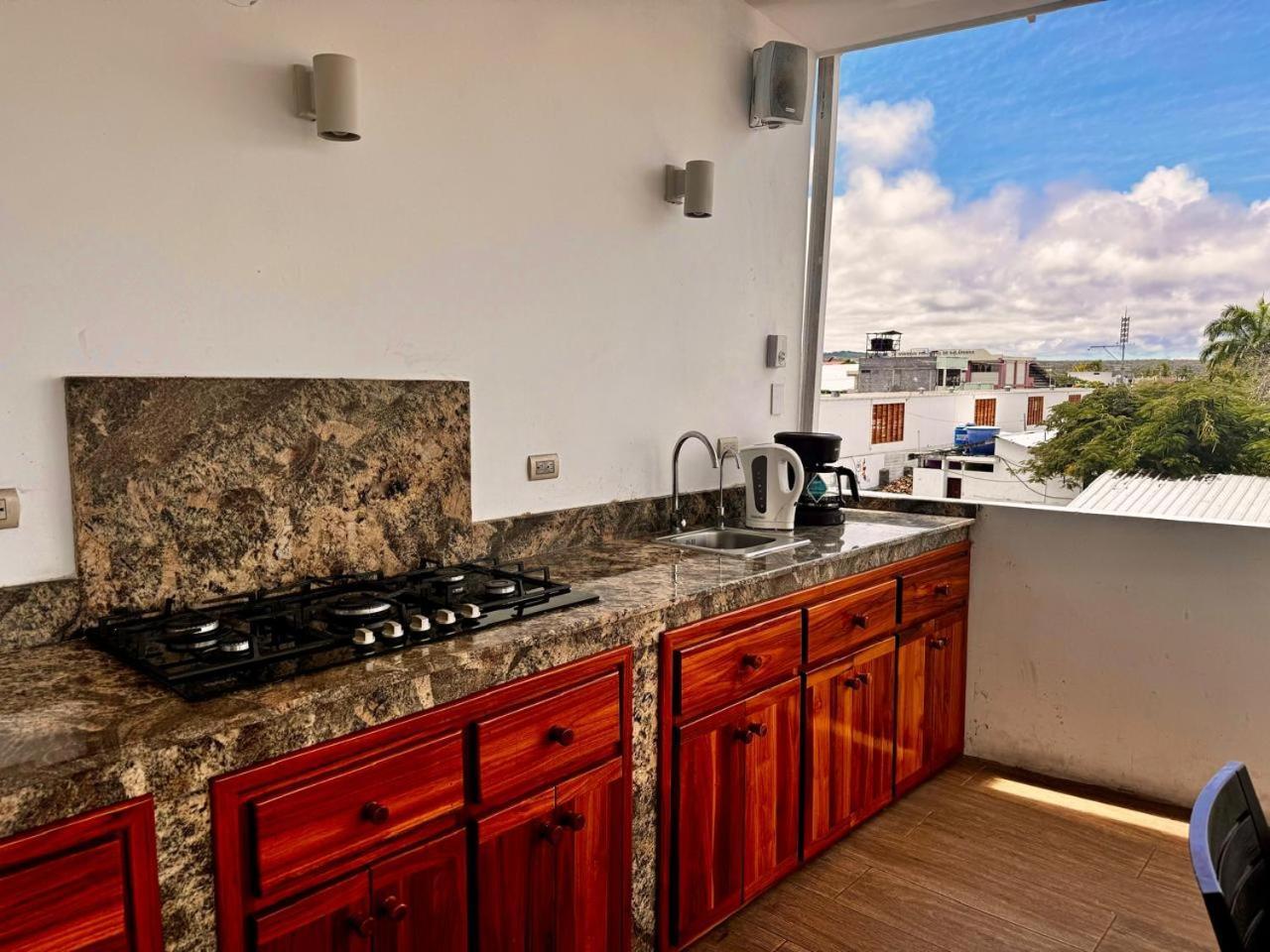 Hostal Muyuyo Puerto Ayora  Exteriér fotografie