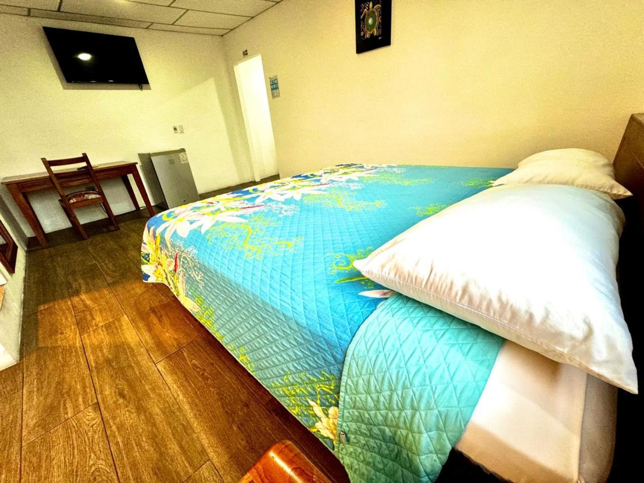 Hostal Muyuyo Puerto Ayora  Exteriér fotografie