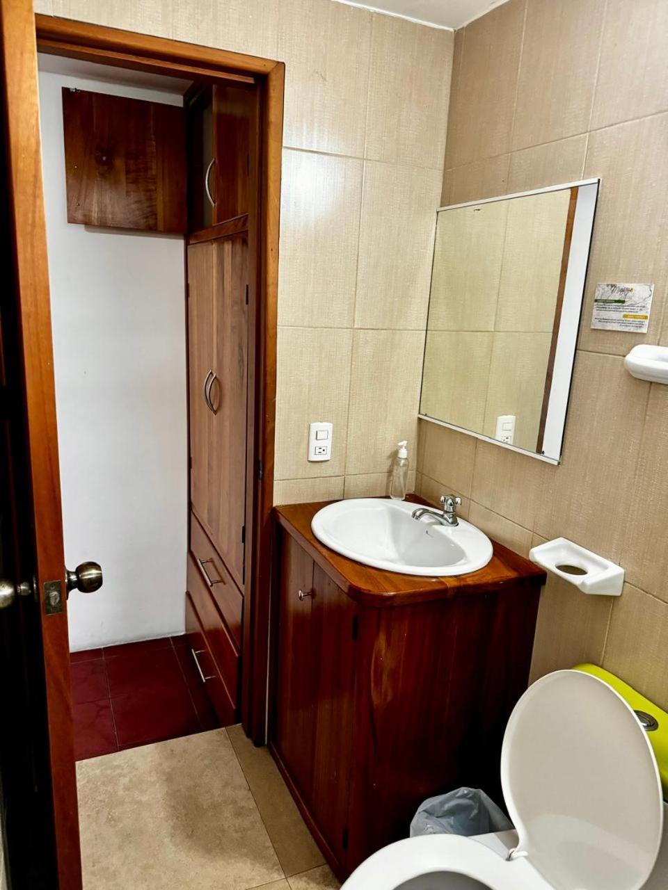 Hostal Muyuyo Puerto Ayora  Exteriér fotografie
