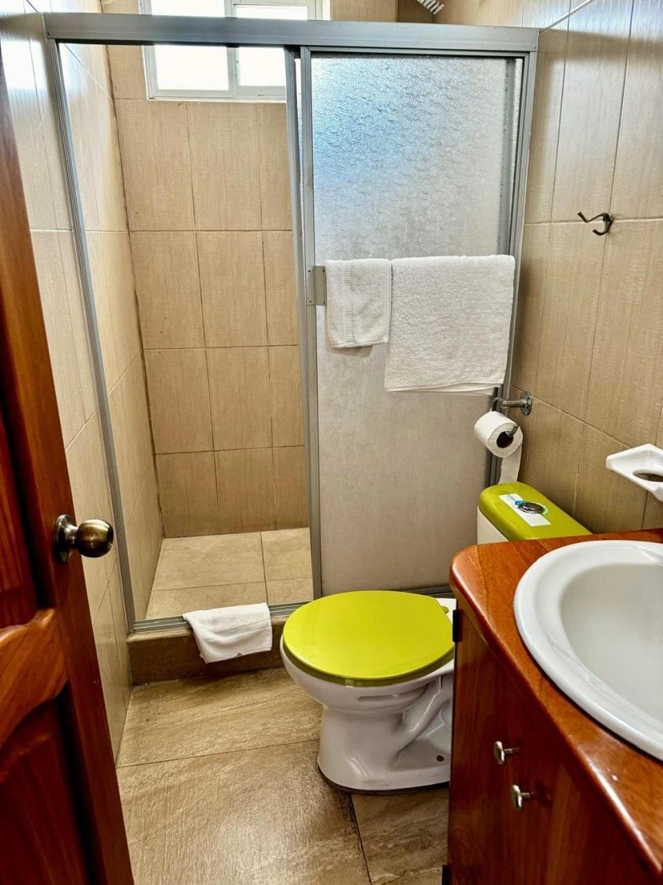 Hostal Muyuyo Puerto Ayora  Exteriér fotografie