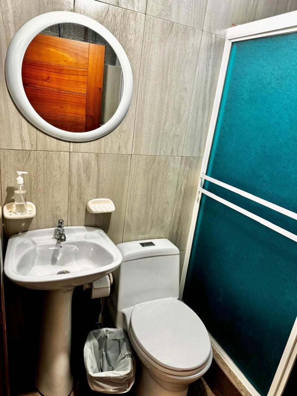 Hostal Muyuyo Puerto Ayora  Exteriér fotografie