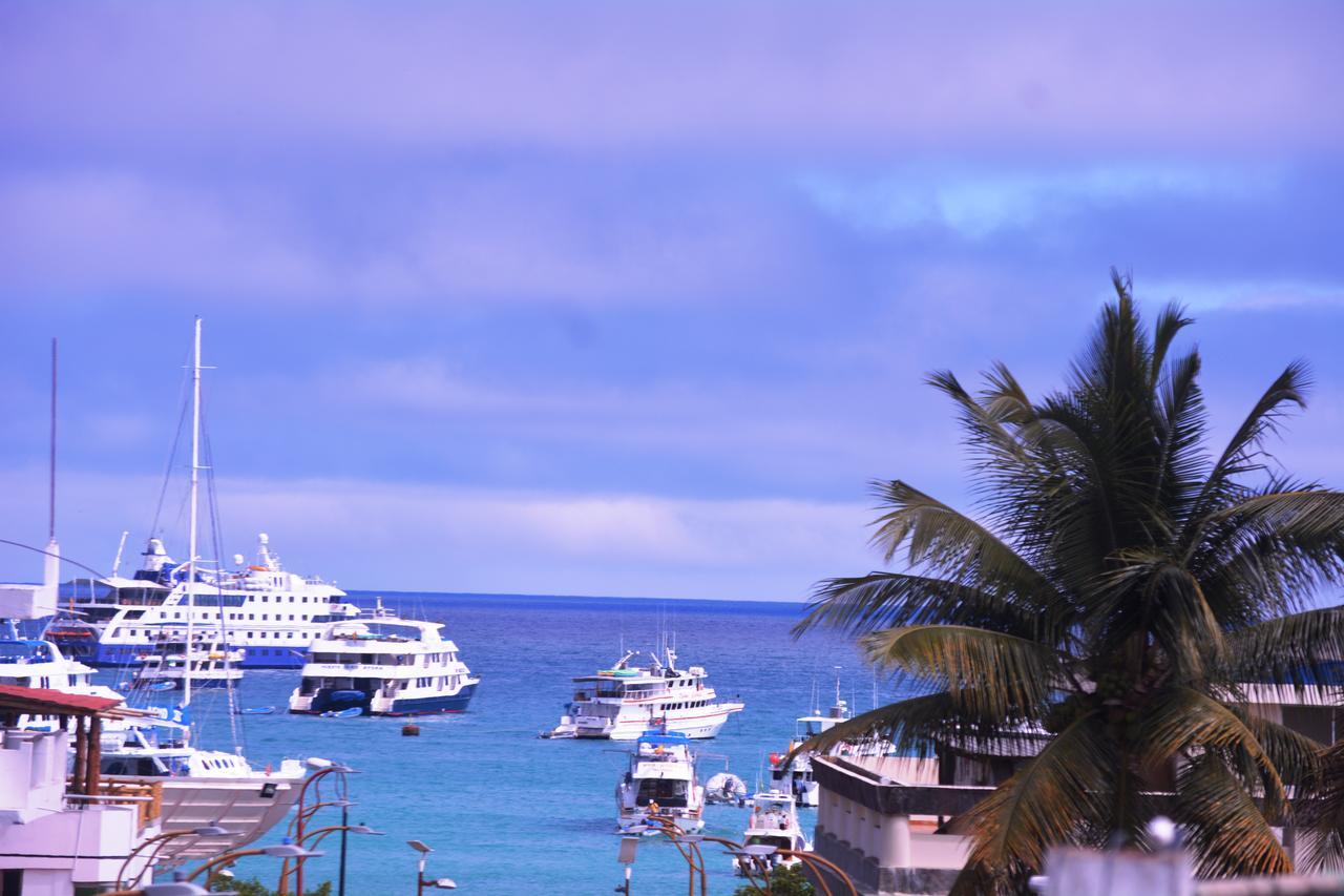 Hostal Muyuyo Puerto Ayora  Exteriér fotografie